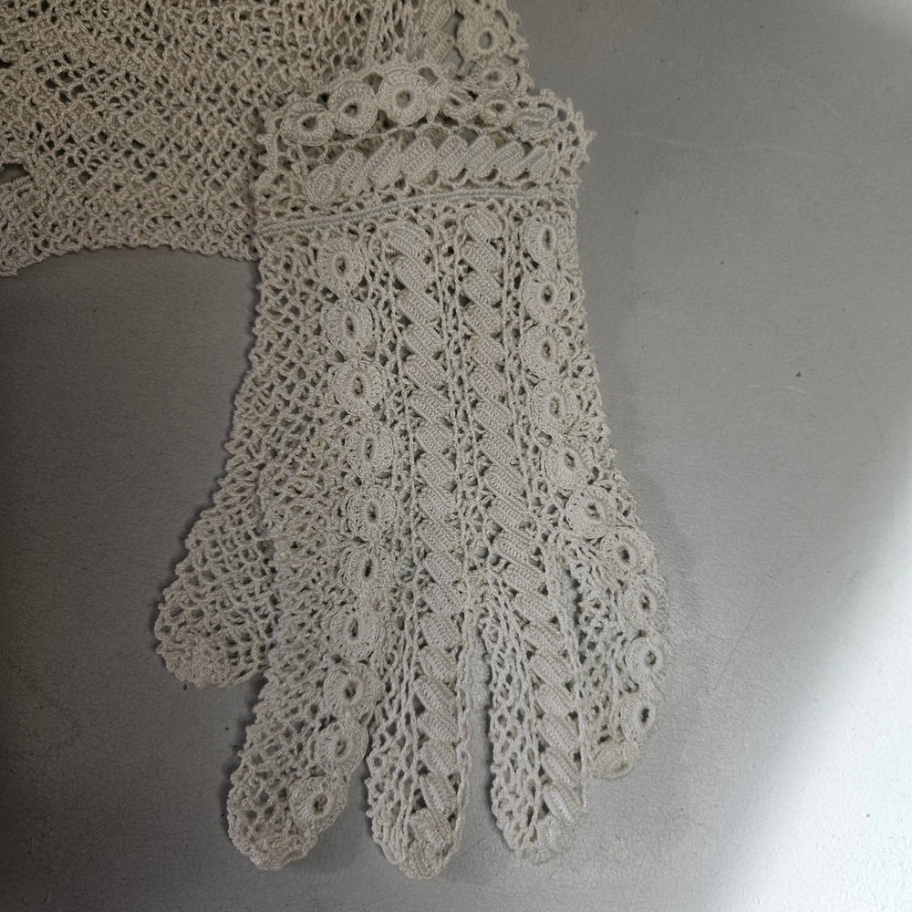 Vtg Ivory Crochet Lace‎ Gloves Floral Tea Party Bridal Cottagecore Cream 6.5 50s